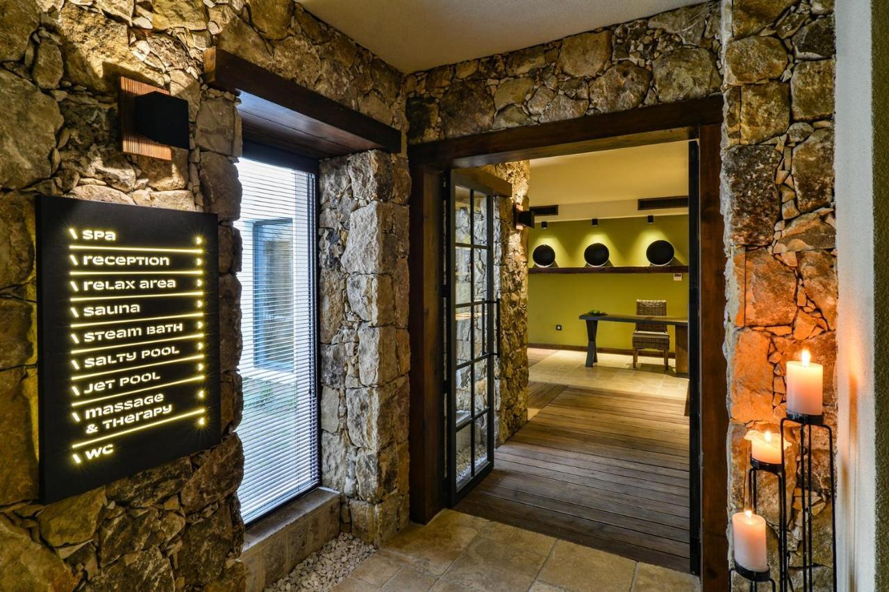 Курортний комплекс Zornitza Family Estate Relais & Chateaux 3*