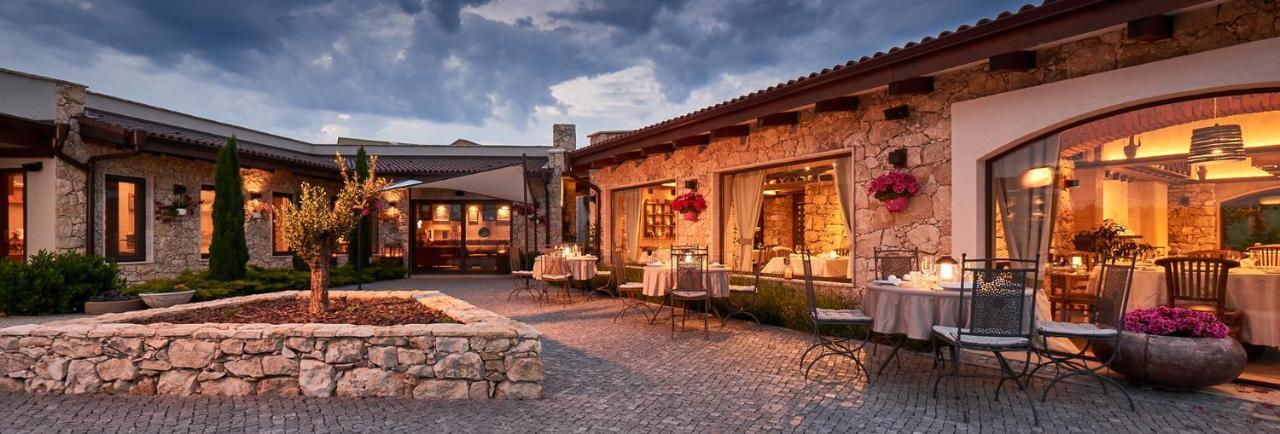 Zornitza Family Estate Relais & Chateaux 3*